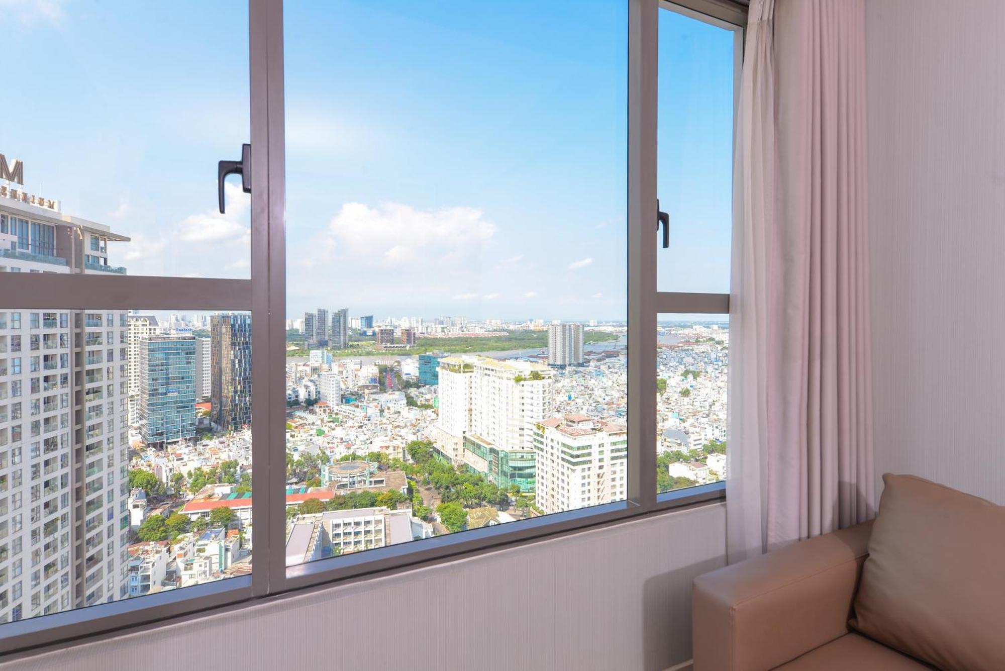 Yo'S Homes Rivergate Apartment Infinity Pool Near District 1 Ho-Chi-Minh-Stadt Exterior foto